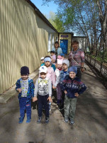 Ребята старшей группы "Медвежонок" посетили библиотеку Ребята старшей группы "Медвежонок" посетили библиотеку.