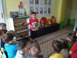 Ребята старшей группы "Медвежонок" посетили музей боевой славы Ребята старшей группы "Медвежонок" посетили музей боевой славы.